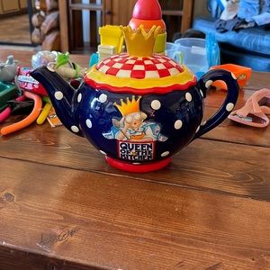 Mary Engelbreit Queen of the Kitchen teapot